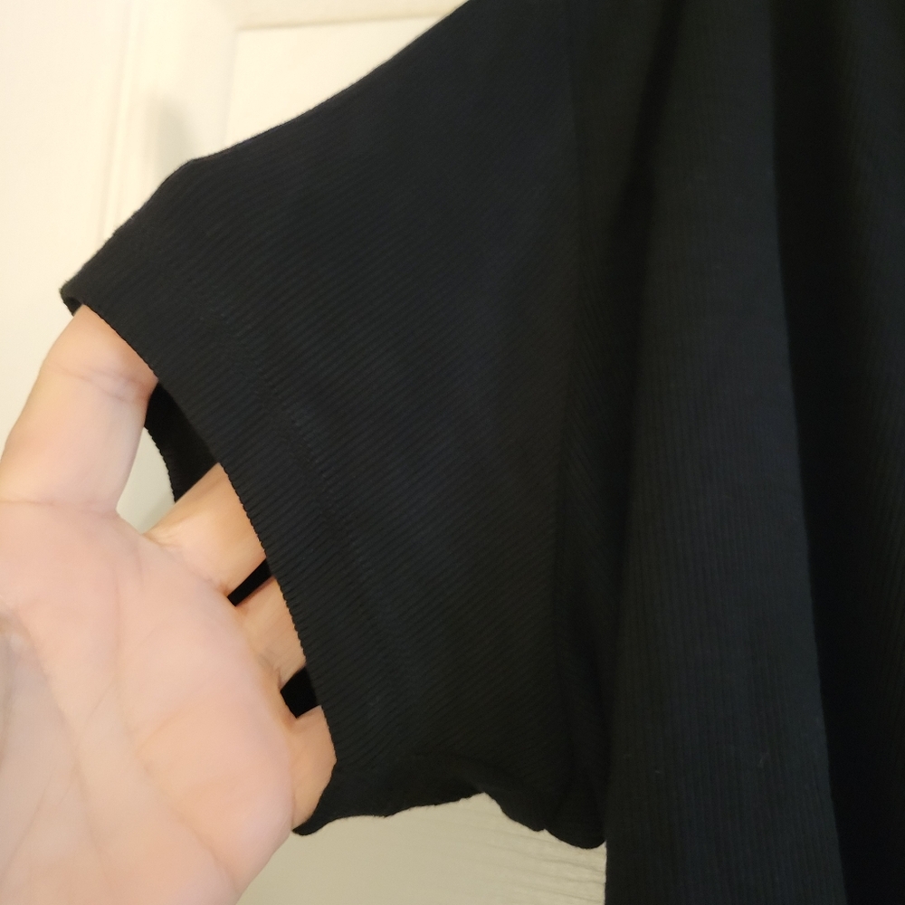 NWT Kimberly C Black Knit Crop Top Size Large - Picture 5 of 9